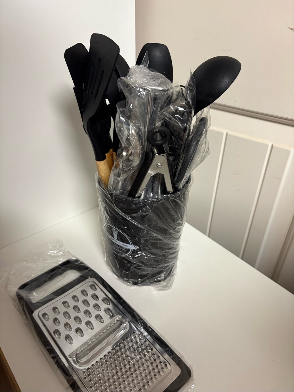 Black Kitchen Utensil Set with Stainless Steel Grater